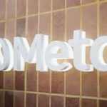 Meta заменяет модераторов на ИИ для управления контентом