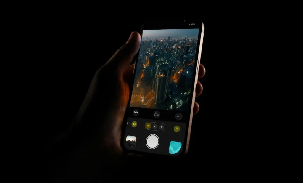 Apple могла купить Lux Optics для камеры iPhone