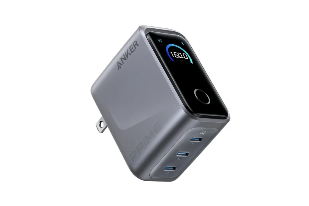 Anker 160W зарядное: три устройства одновременно