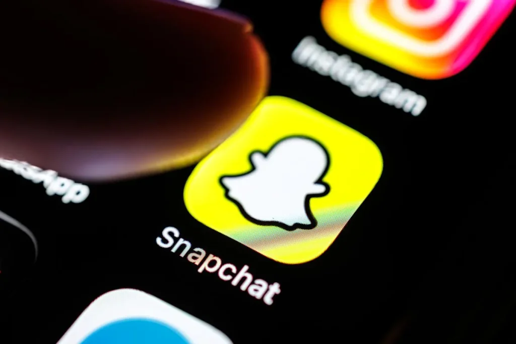 ЕС расследует Snapchat — возможные нарушения безопасности детей
