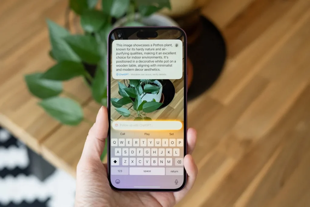 Apple внедрит поддержку сторонних AI-чатbot'ов в Siri