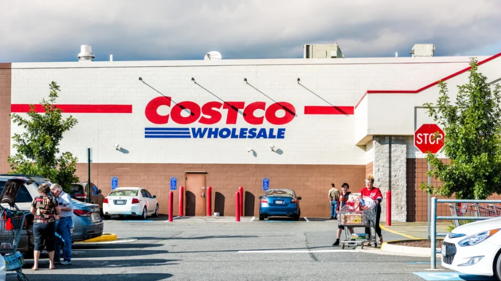 Costco обвиняют в двойном обогащении на тарифах