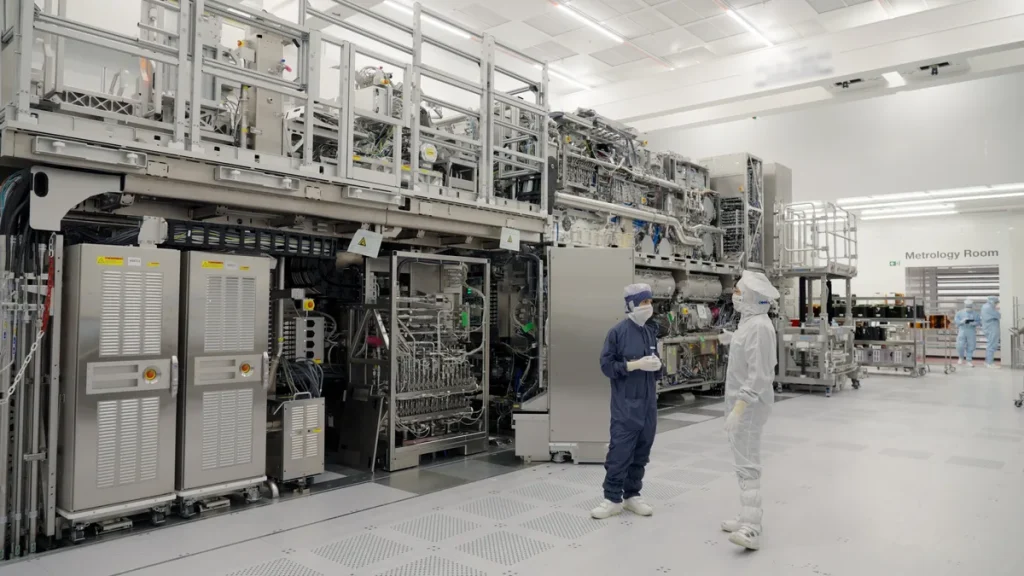 ASML повысил прогноз продаж на 2026 год до 40 млрд евро