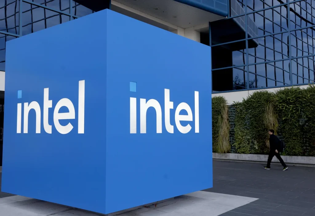 Intel выкупил 49% фабрики в Ирландии за $14,2 млрд