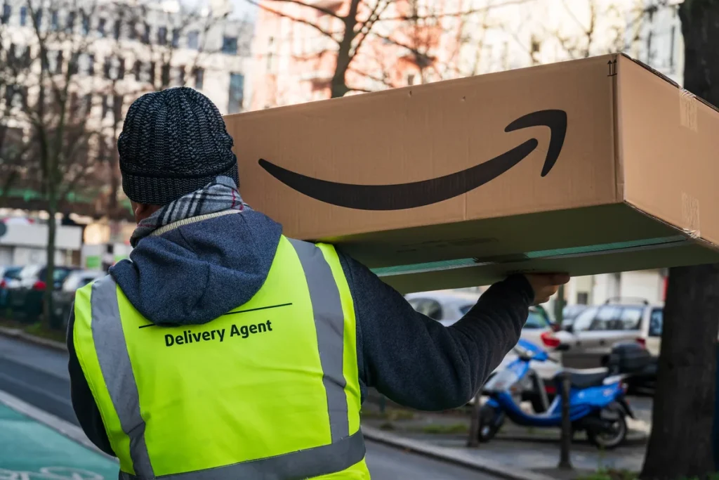 Сокращение выплат Amazon руководителям на 98%