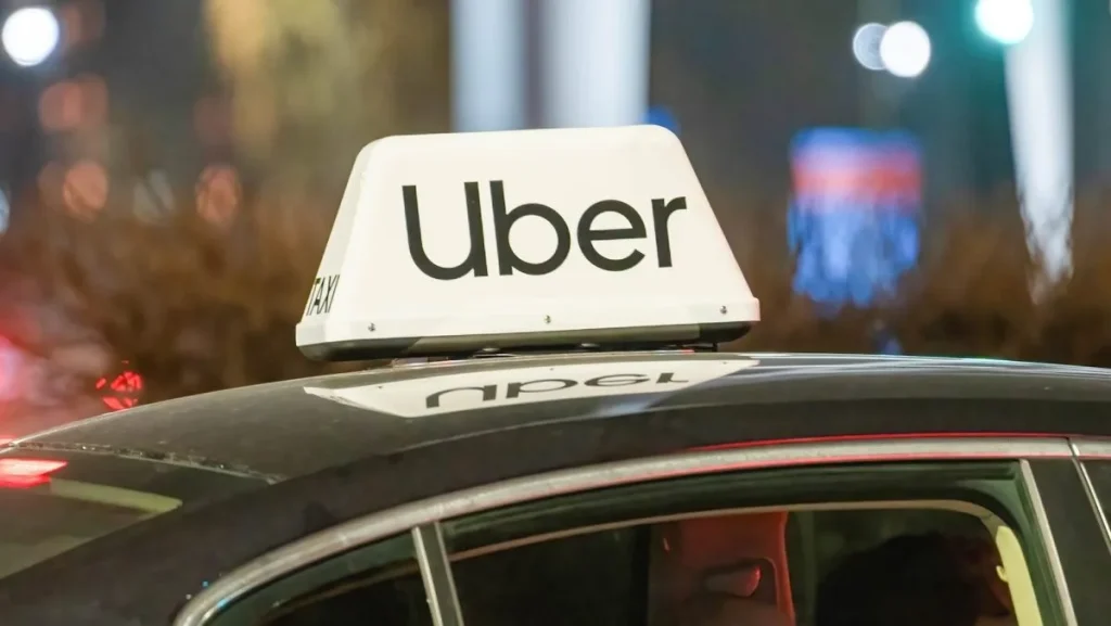 Uber запустил услугу возврата товаров с порога квартиры