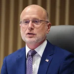FCC проверяет программы для детей с трансгендерами