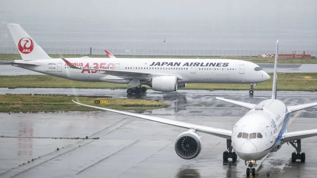 Japan Airlines тестирует роботов для разгрузки багажа
