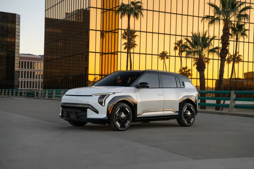 Kia EV3: новый электрический SUV в США с запасом 320 миль