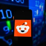 Акции Reddit просели после запуска Forum от Meta