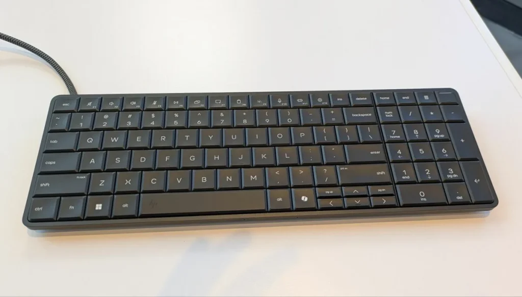 HP EliteBoard G1a: ПК в клавиатуре за $1499