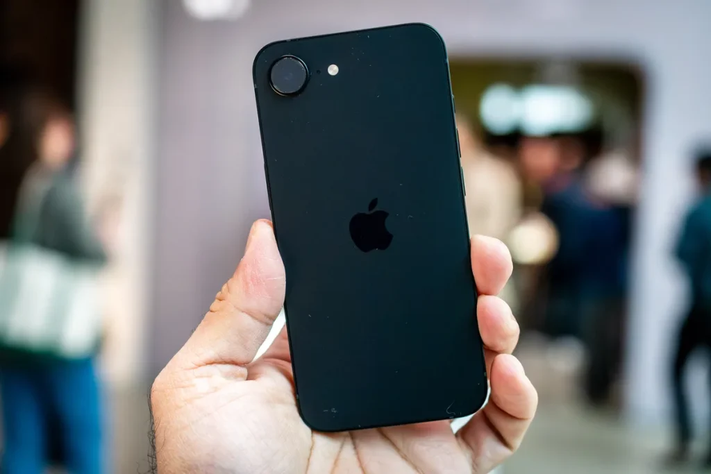 Выручка Apple от iPhone достигла $57 миллиардов