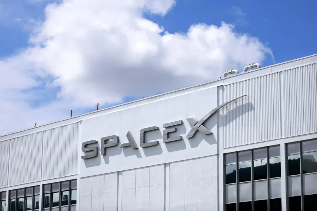 SpaceX и $55 миллиардов на производство AI-чипов