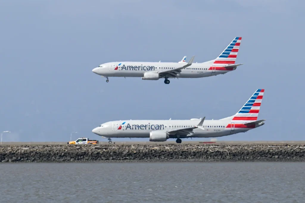 American Airlines начнет установку Starlink на 500 самолетах