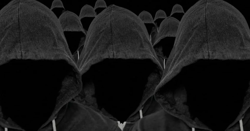 Кибергруппа The Com: взломы SaaS финансируют насилие и шантаж