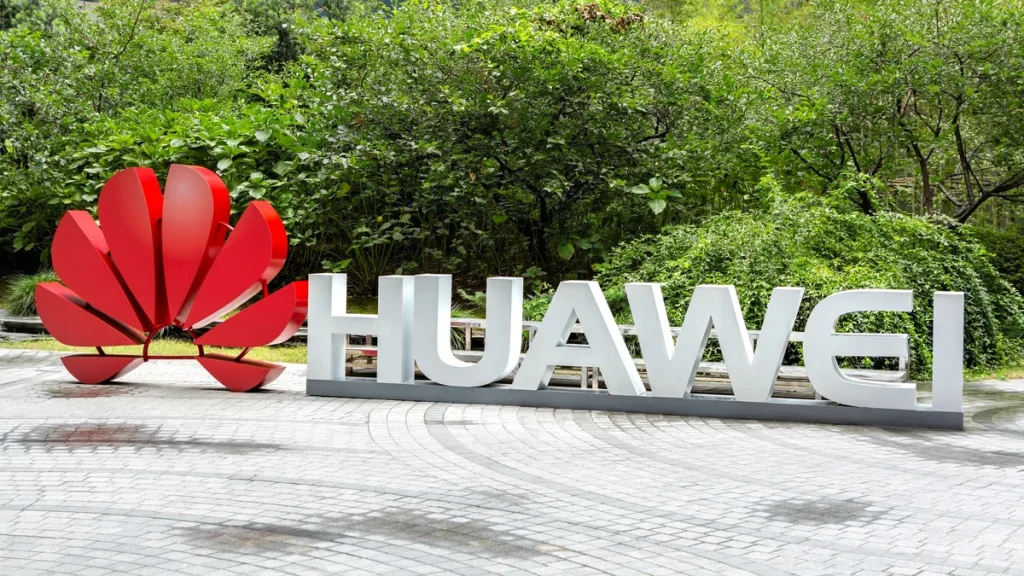 Huawei выпустил SSD на 122 ТБ с обходом американских санкций
