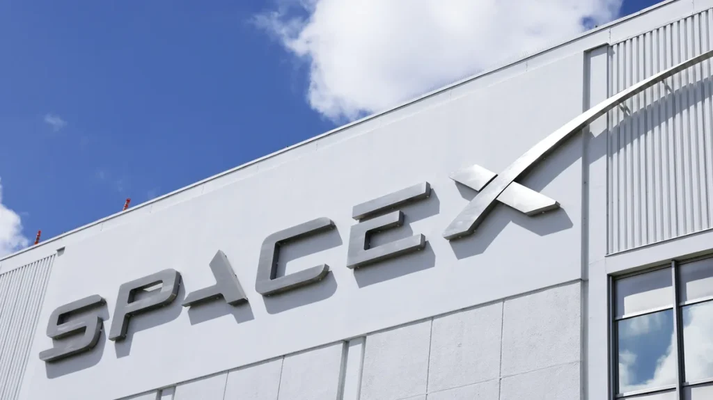 IPO SpaceX может стартовать уже в июне