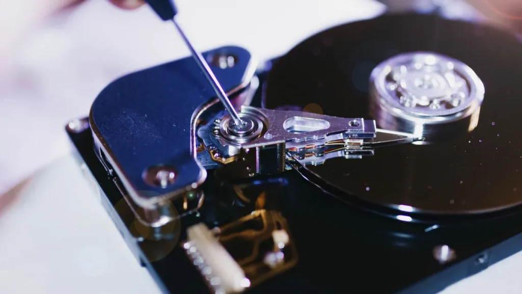 Иск о ценовом сговоре задел поставщиков ключевых деталей HDD