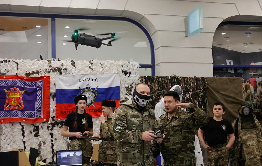 Российские вузы вербуют студентов в пилоты дронов для войны