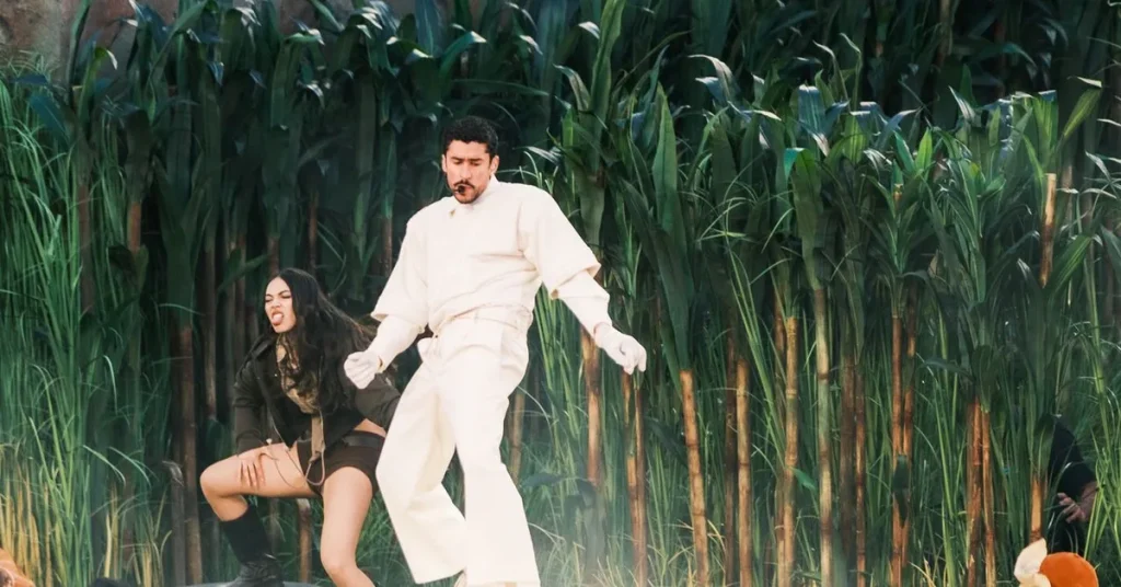 Bad Bunny вызвал жалобы в FCC после Super Bowl