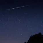 Либрариан спасает незнакомца в жару — холодные компрессы