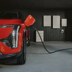 GM запускает технологию V2G для стабилизации энергосистемы