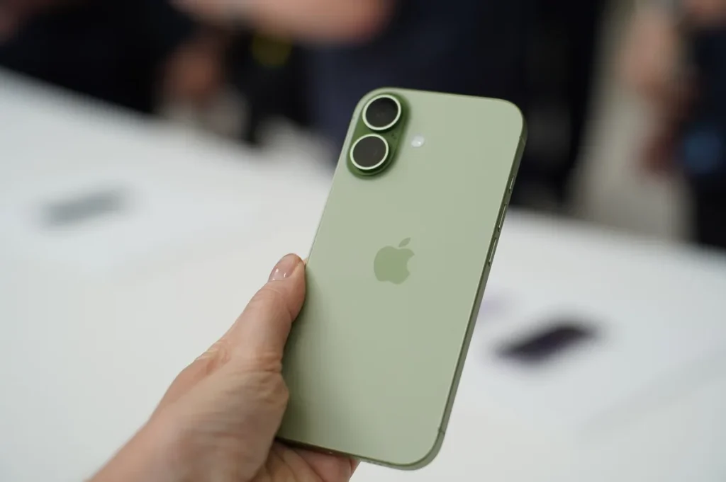 Apple увеличила продажи iPhone и Mac на 22% и 29%