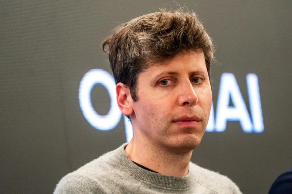Apple подала иск против OpenAI: как это повлияет на IPO?