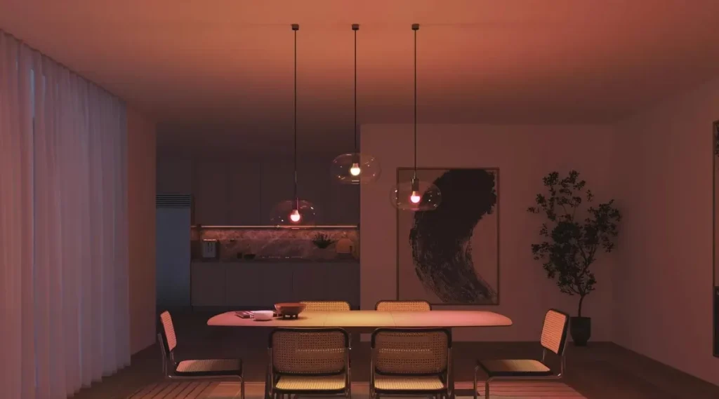 Philips Hue стартовый комплект Essential за $80