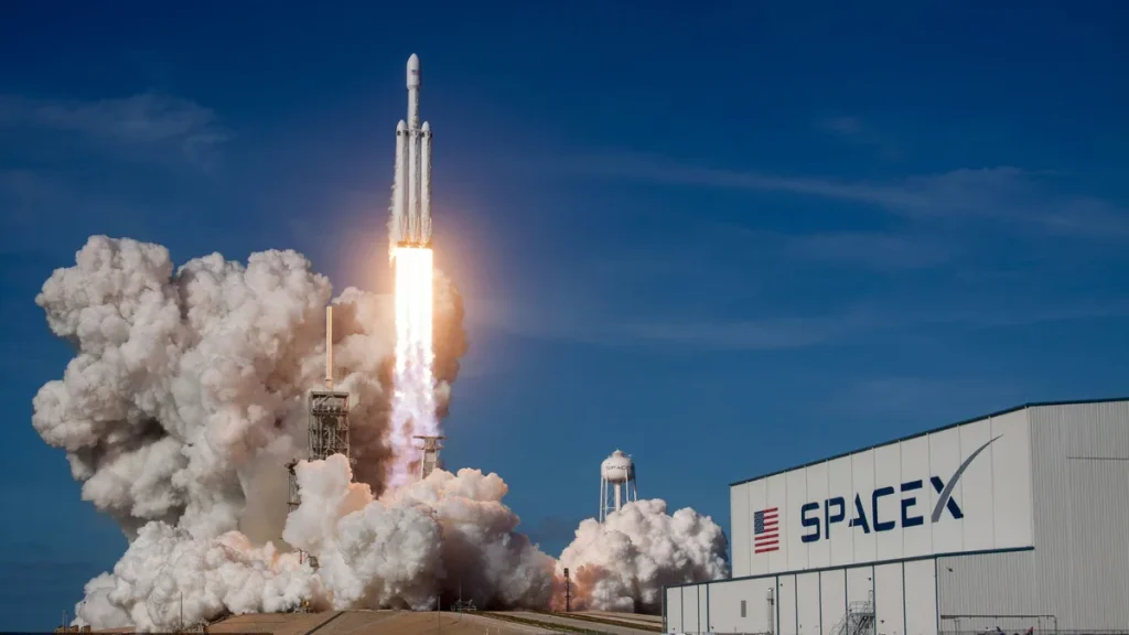 SpaceX уронит ракету на Луну со скоростью 8,7 тыс. км/ч