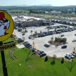 Buc-ee’s подала в суд на локальный магазин из-за логотипа