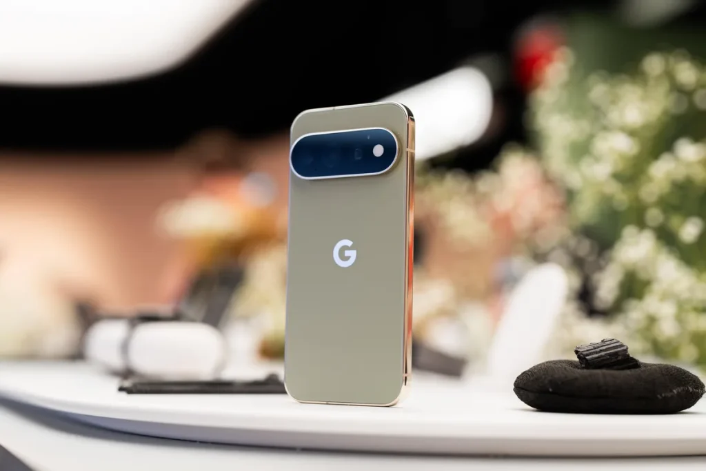 Google презентовал Pixel 11 с новыми возможностями