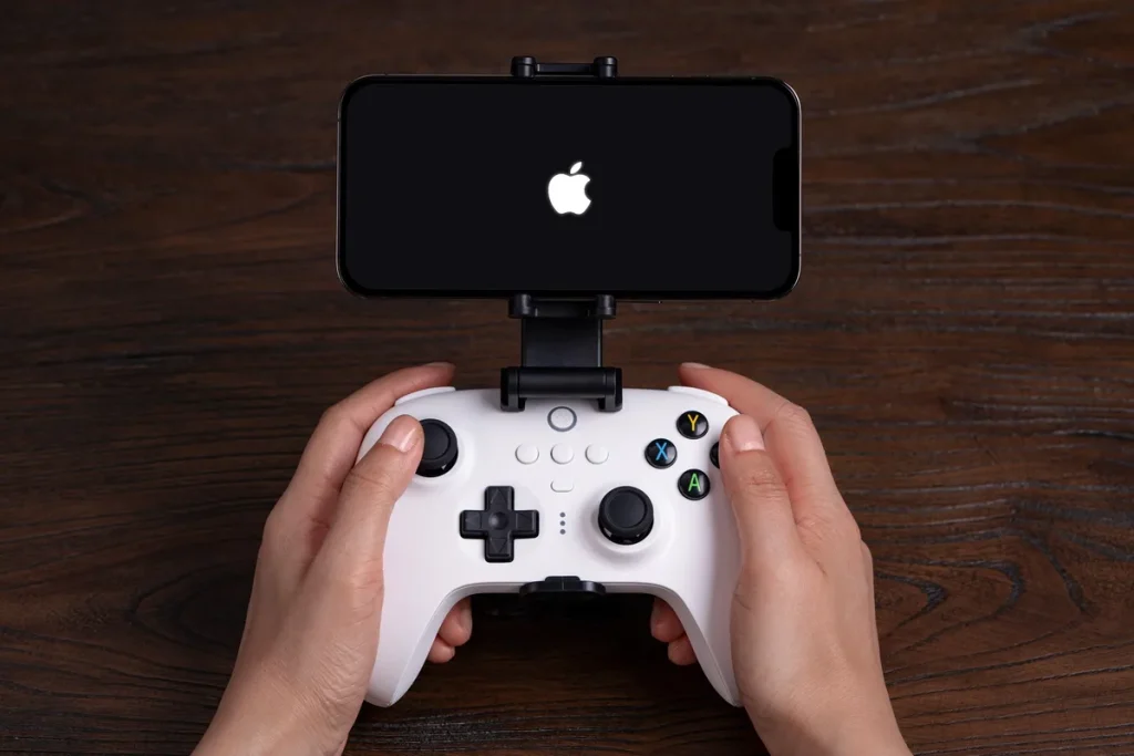 Apple разрабатывает контроллеры для игр на iPhone