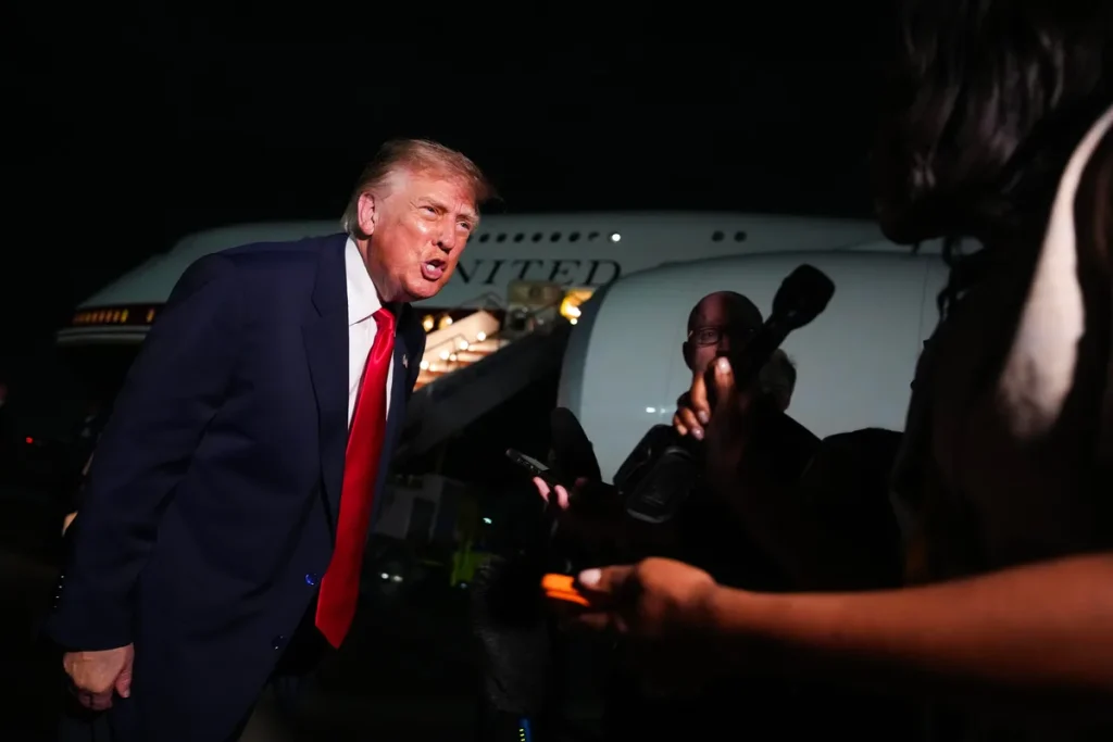 Трамп угрожает запретом CNN и других — что это значит?