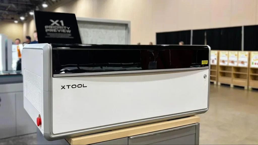 xTool X1: универсальный лазерный станок для любых задач