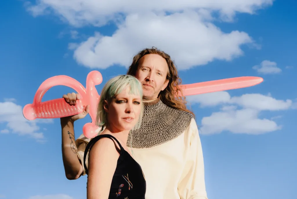 Sylvan Esso выпустила Ow ∞ — не жадничайте на йогурте!