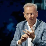 Эрик Шмидт мог получить 1% Anthropic — половину доли её CEO