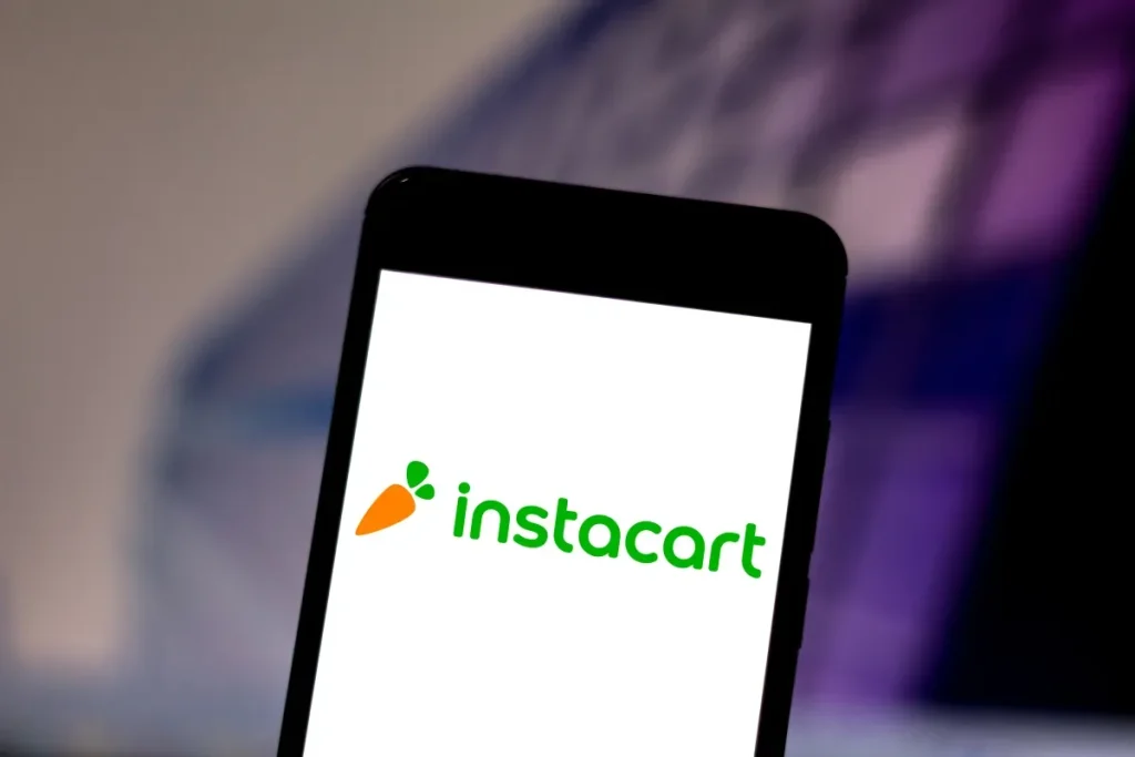 Instacart обсуждает продажу DoorDash и Uber