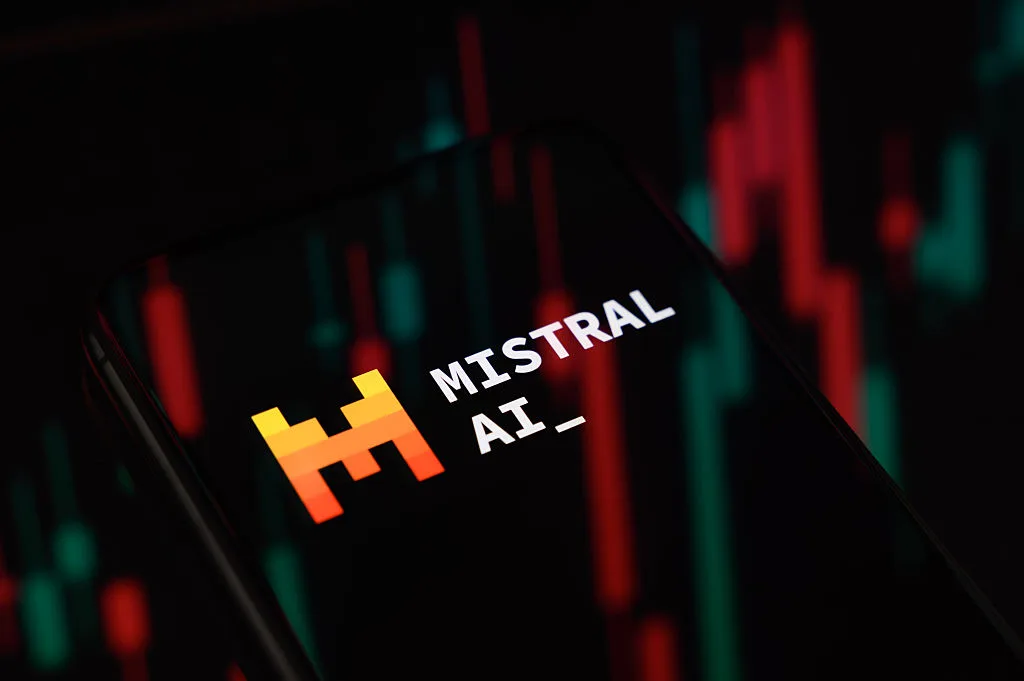 Mistral открыла веса Large 4: модель вышла в лидеры AI-кодинга