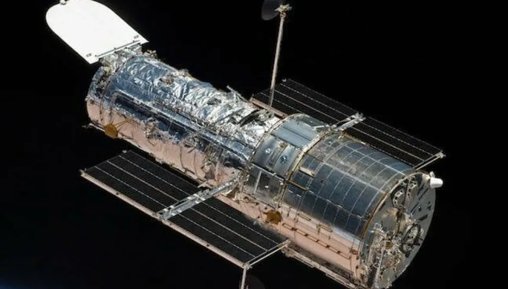 NASA ищет способ спасти Hubble от неконтролируемого падения