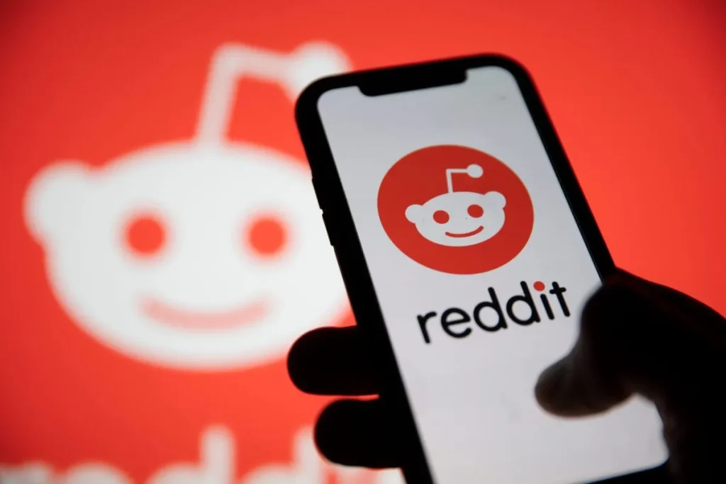 Reddit уводит пользователей от поиска к авторизации