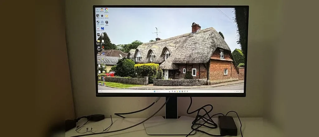 TCL 27C2A Pro: 2000 нит и 320 Гц в одном 4K-мониторе